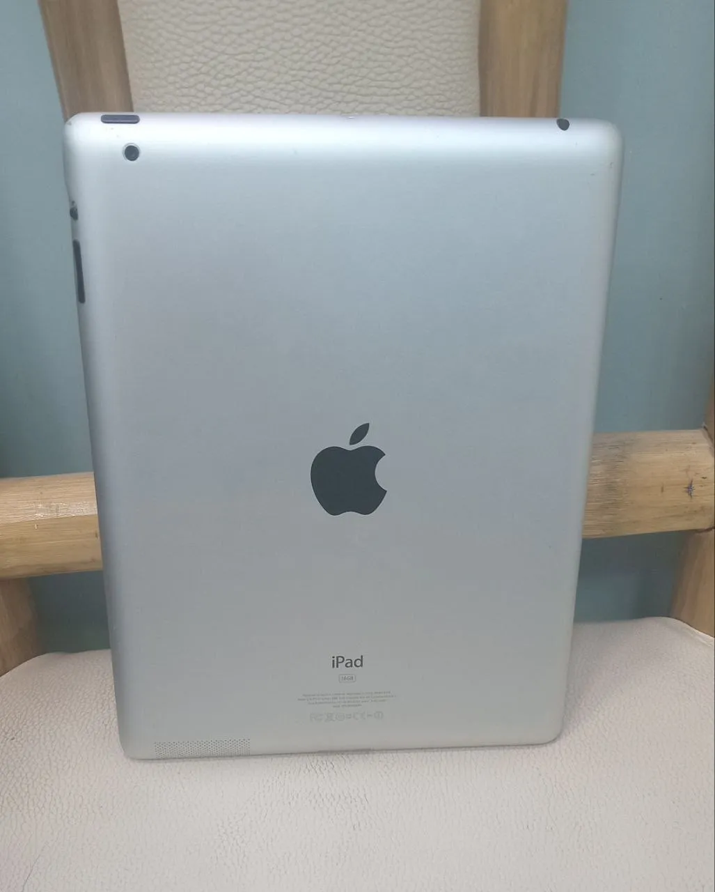 Apple iPad 2 16GB Tablet – photo 3