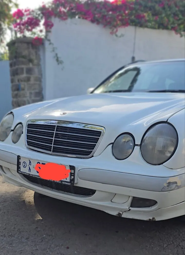 Mercedes-Benz E320 Station Wagon 2002 – photo 5