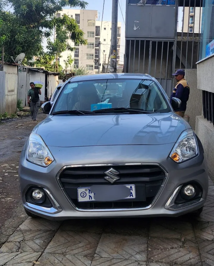Suzuki Dzire 2021 Automatic – photo 3