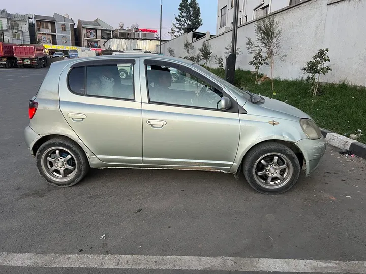 Toyota Vitz 2001 Automatic – photo 5
