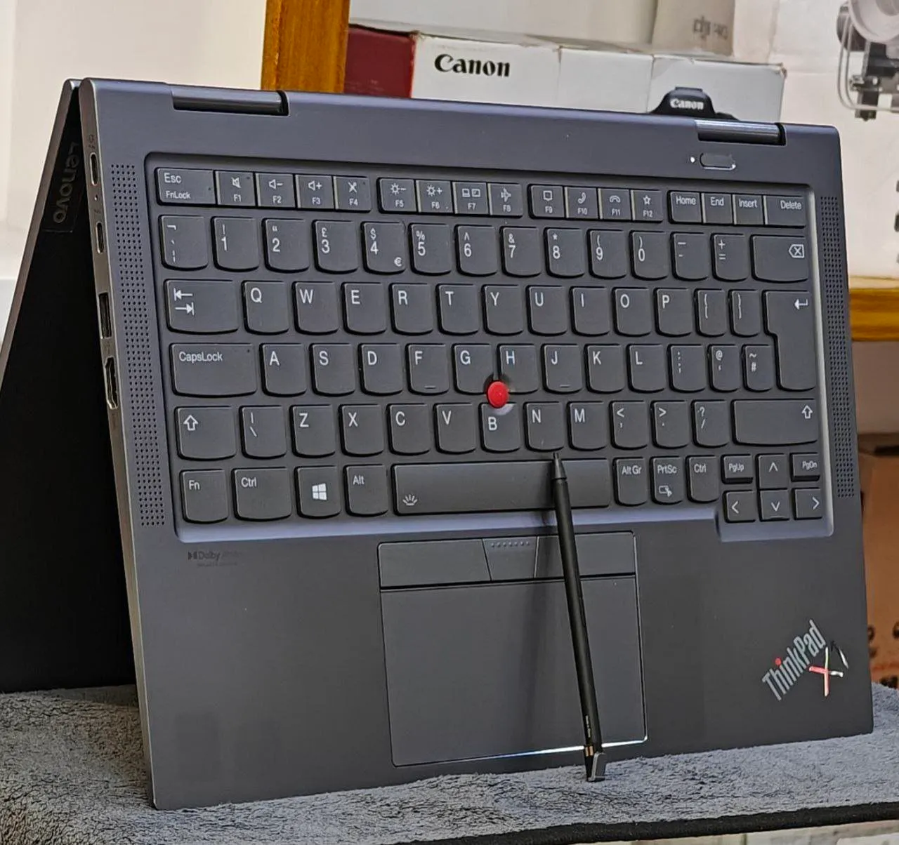 Lenovo X1 Yoga i7 Laptop – photo 3