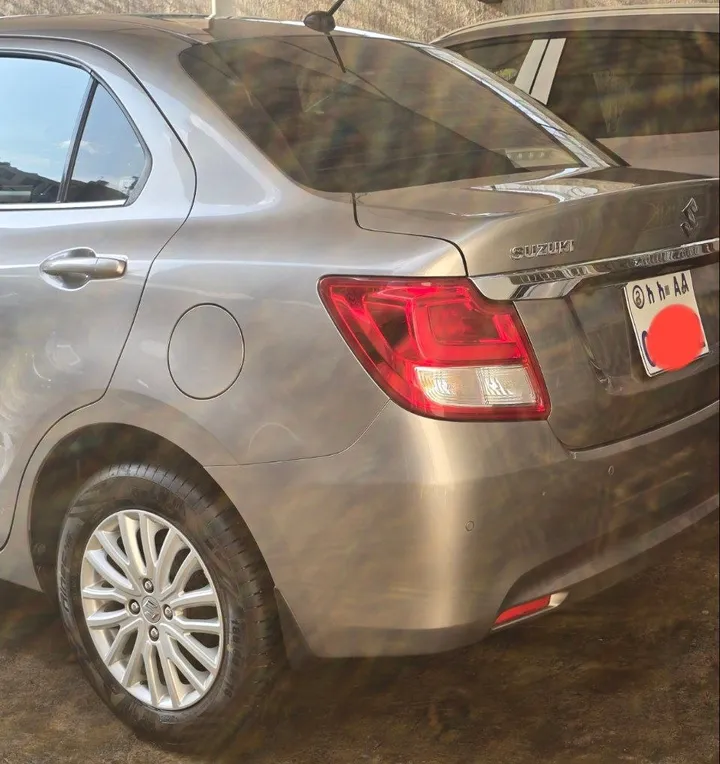 Suzuki Dzire 2022 Automatic – photo 10