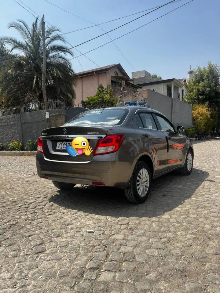 Suzuki Dzire 2022 Automatic 1.2L – photo 8