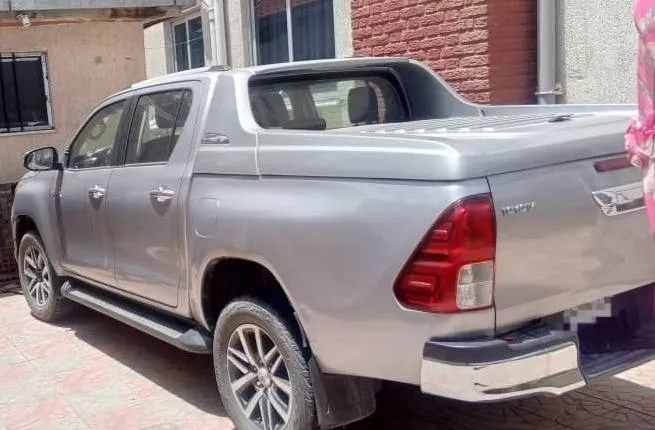 Toyota Hilux Revo 2019 Automatic – photo 3