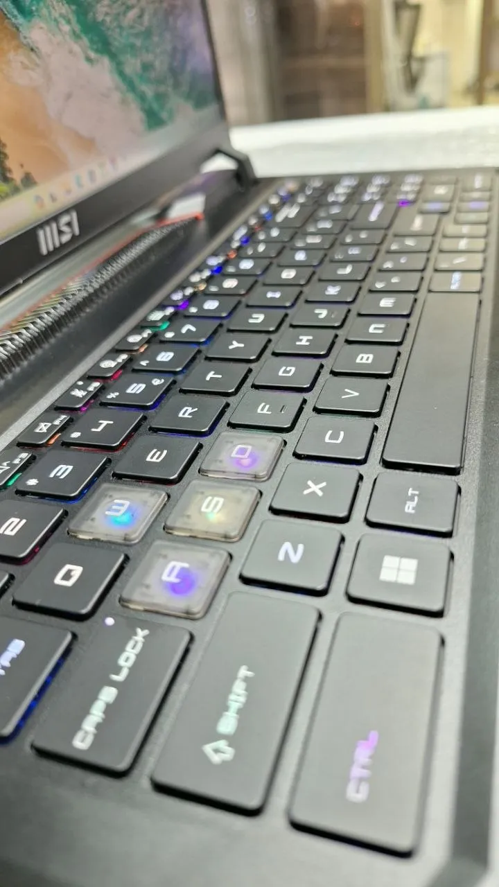 MSI Gaming Laptop i9 RTX 4090 – photo 3