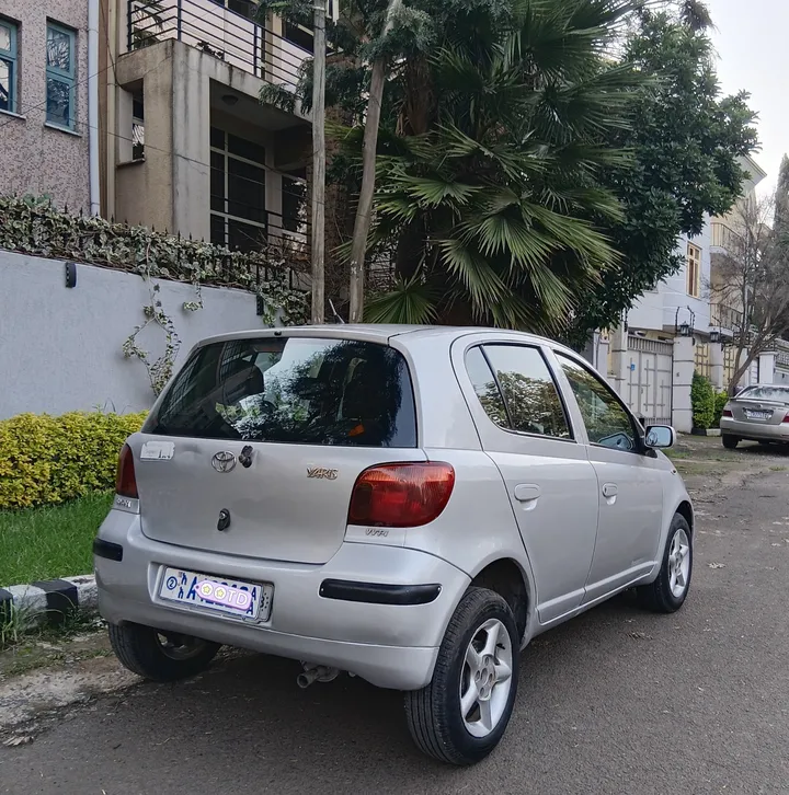 Toyota Vitz Yaris 2004 Manual – photo 6
