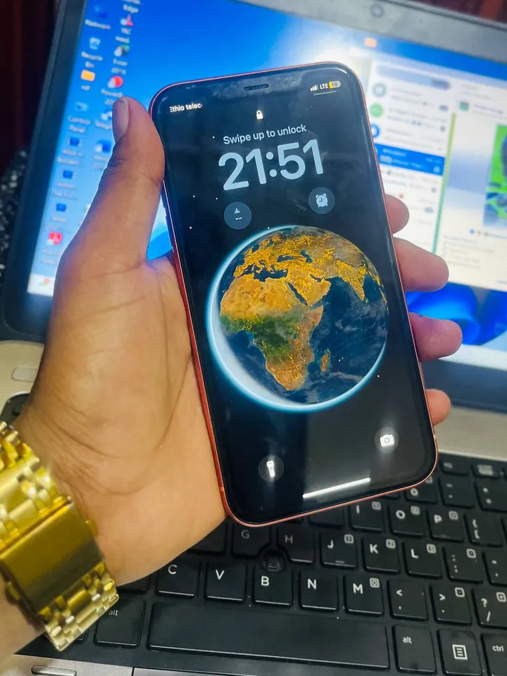 iPhone XR 64GB – photo 4