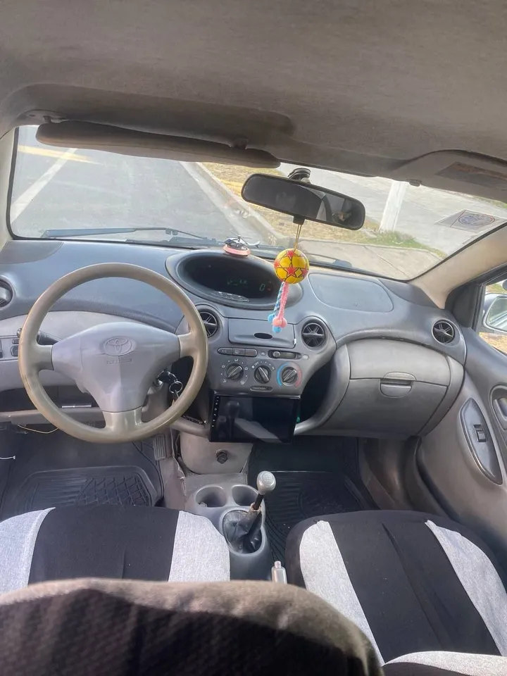 Toyota Vitz Yaris Manual 2001 – photo 5