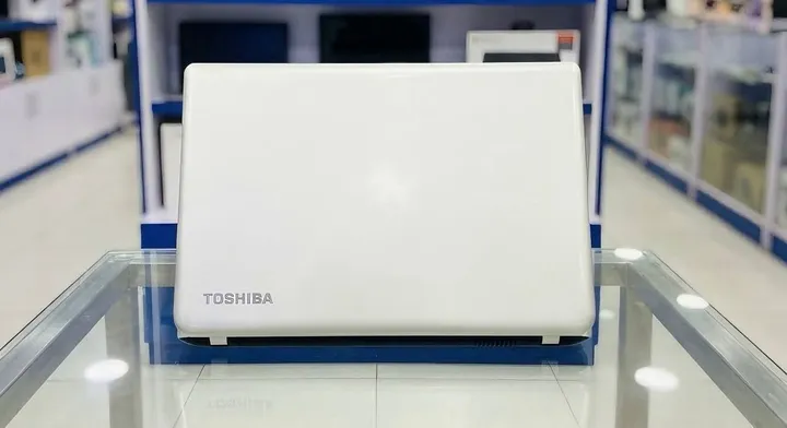 Toshiba Core i5 8GB 500GB Laptop – photo 3