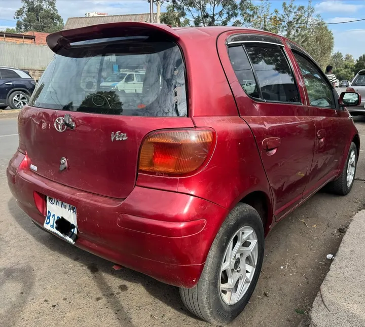 Toyota Vitz 2002 Automatic – photo 4