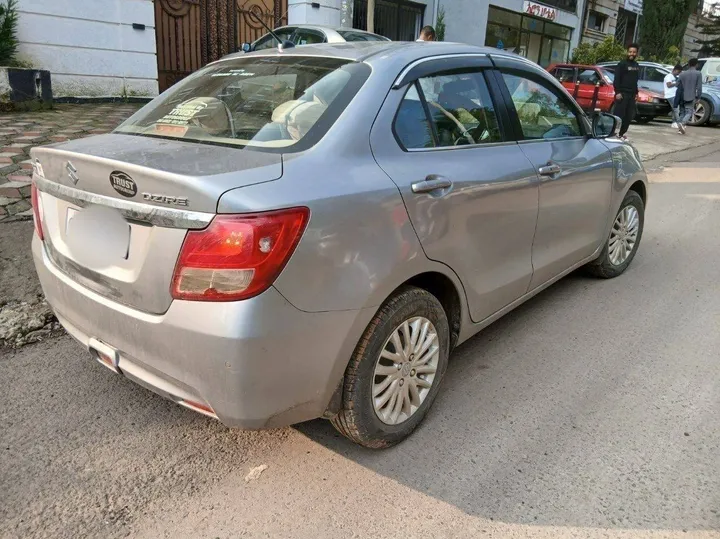 Suzuki Dzire 2022 Automatic – photo 5
