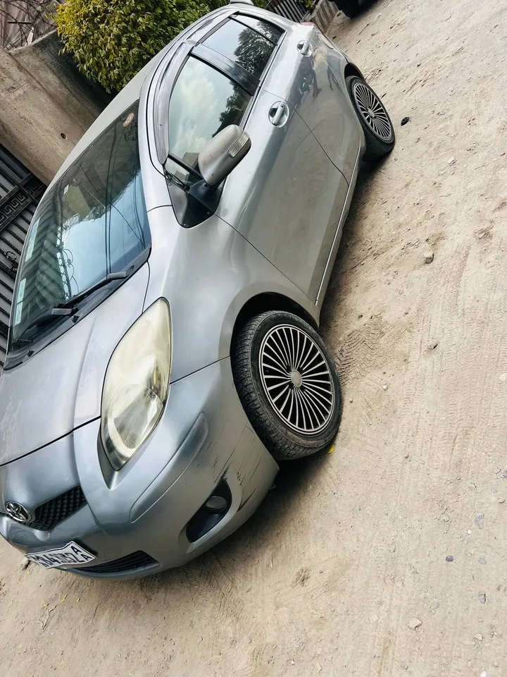 Toyota Yaris Compact 2008 Automatic – photo 4