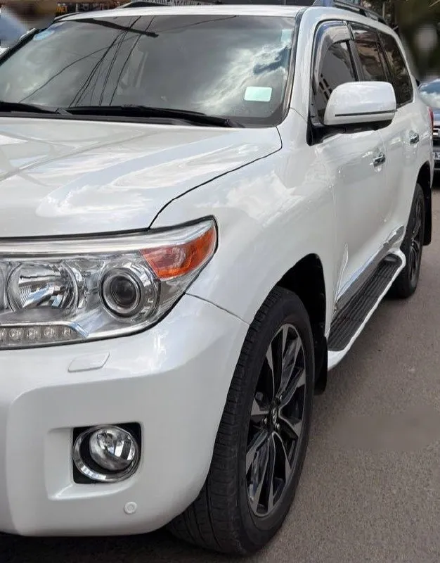 Toyota Land Cruiser V8 2014 – photo 3