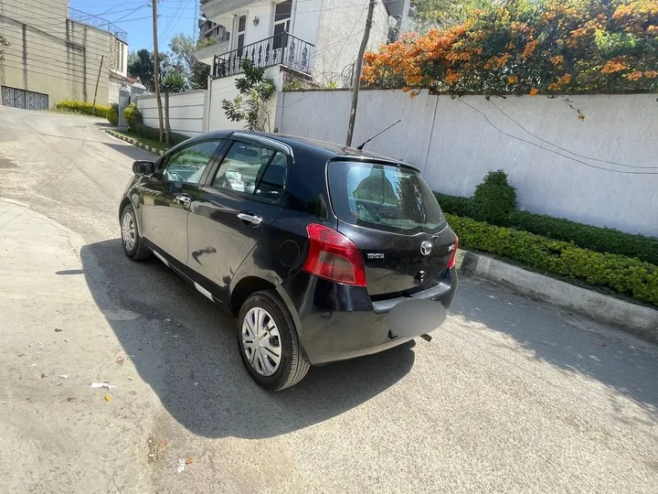 2007 Toyota Yaris Compact Manual – photo 7