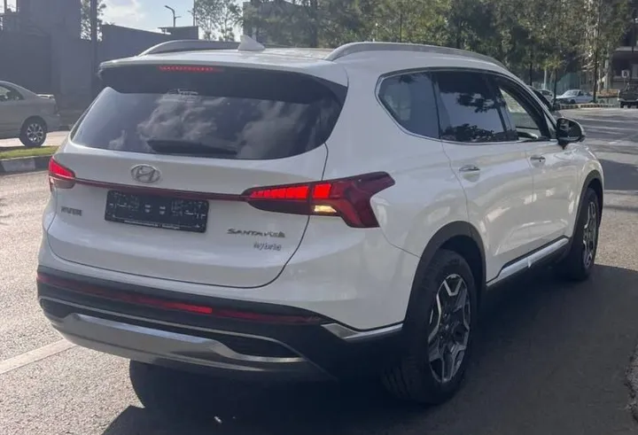 Hyundai Santa Fe 2023 Hybrid – photo 5