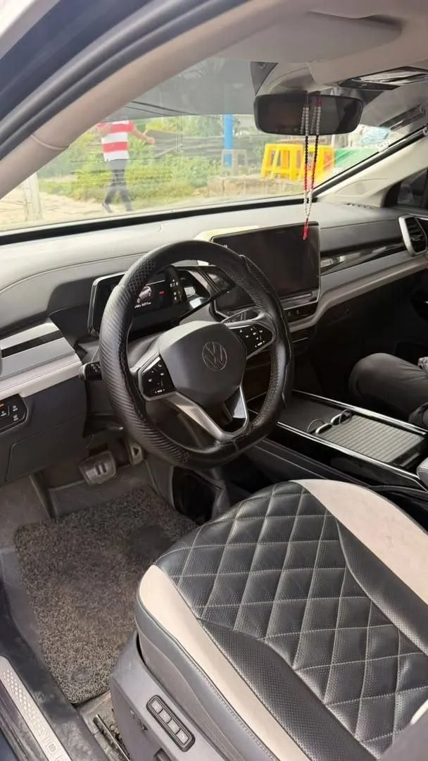 Volkswagen ID.6 Crozz Pro SUV – photo 5