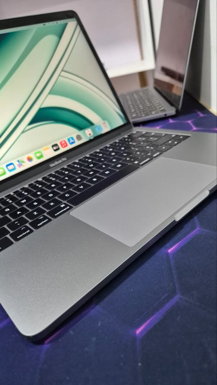Apple MacBook Pro 2017 i5 8GB 256GB – photo 4