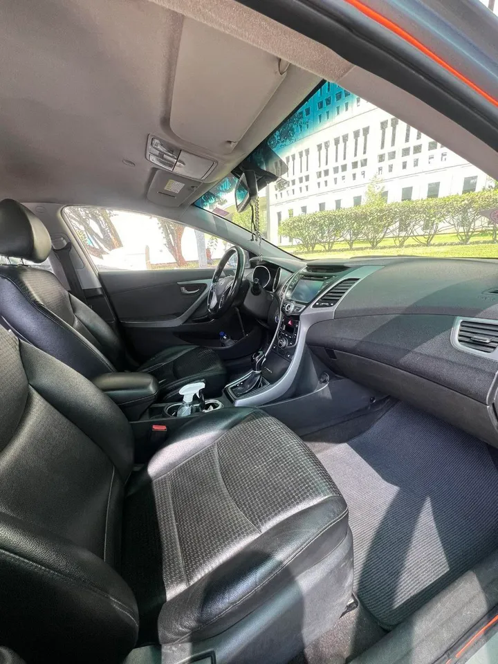 Hyundai Avante 2015 Automatic Sedan – photo 3