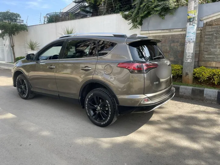 Toyota Rav4 2016 Automatic Full Option – photo 5