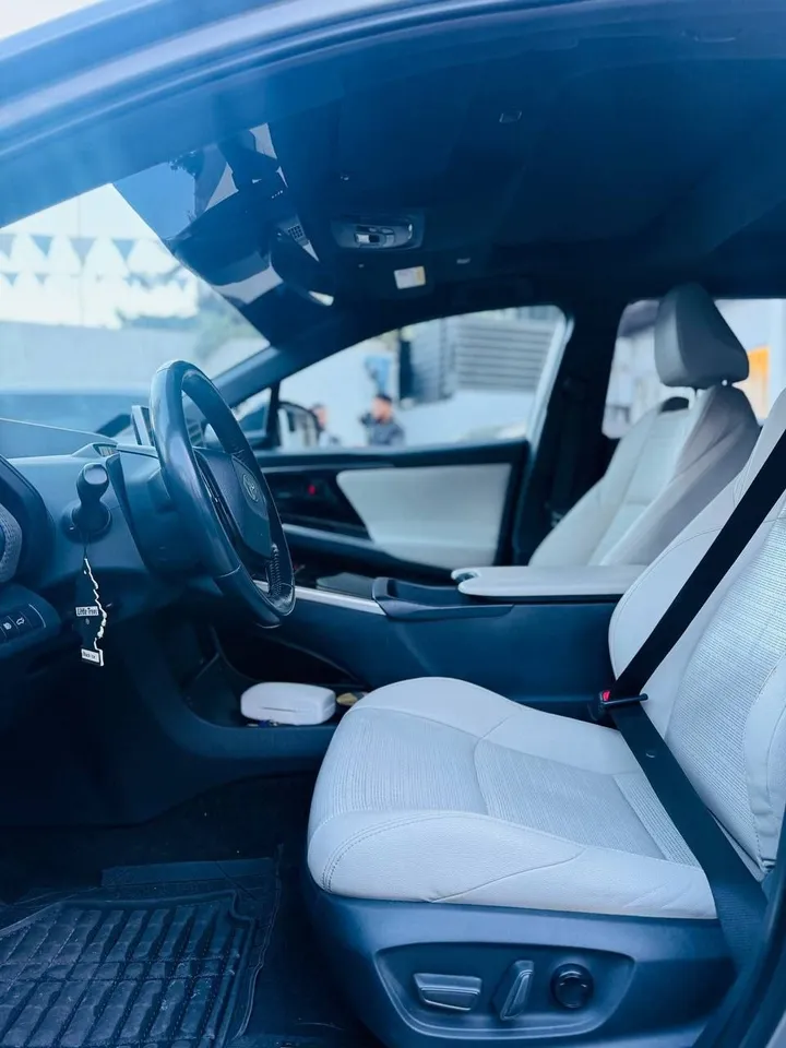 Toyota bZ4X 2023 Electric SUV – photo 3