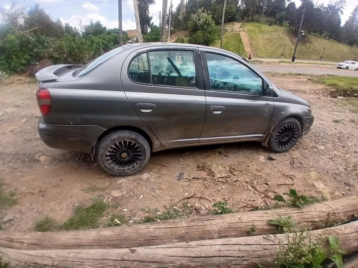 Toyota Platz 2001 Automatic – photo 6