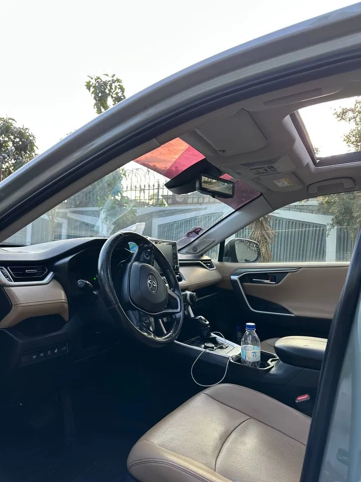 2020 Toyota RAV4 Full Option – photo 4