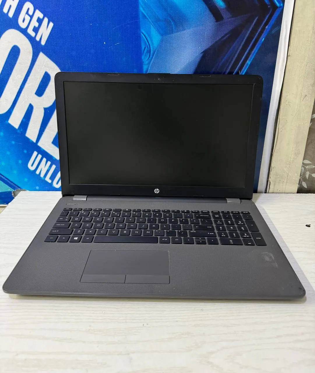 HP Notebook Celeron N4000 Laptop – photo 7