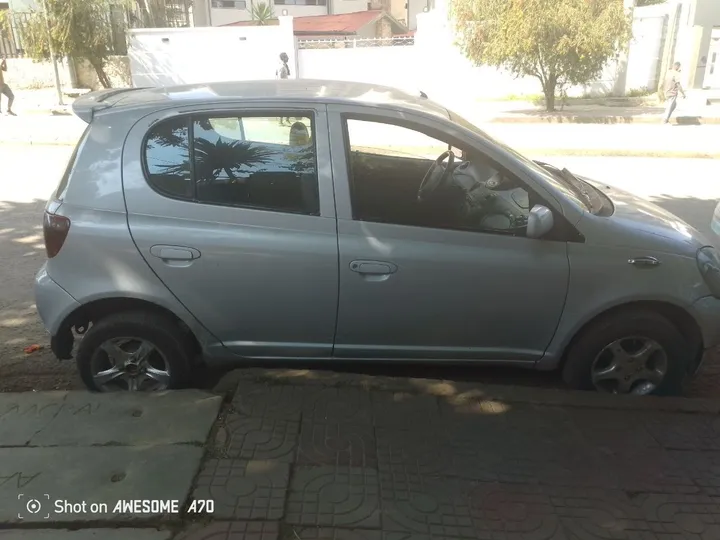 Toyota Vitz Automatic Full-Option – photo 4