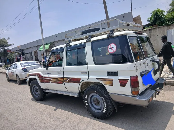 Toyota LandCruiser Mark II 2010 – photo 3