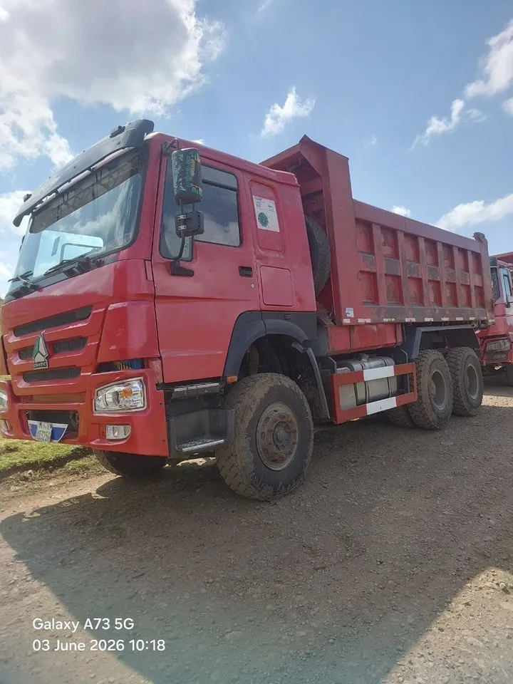 Red Dump Truck A03 – photo 4