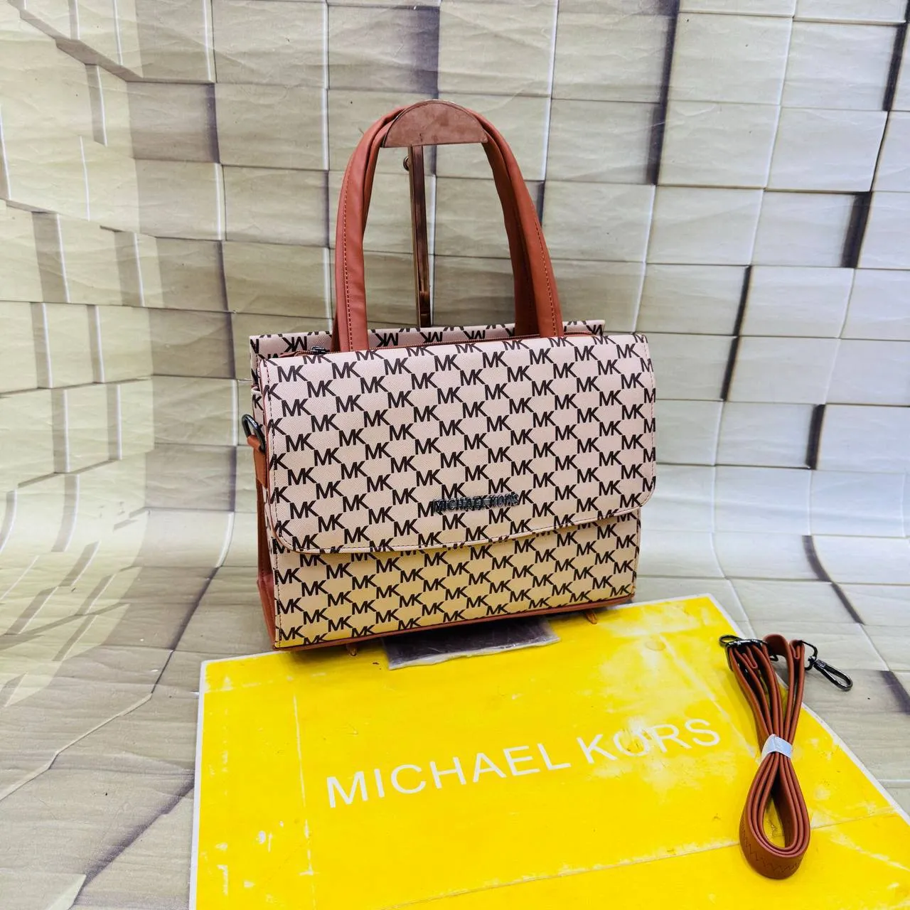 Michael Kors MK Ladies Sling Bag – photo 4