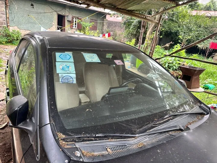 Toyota Yaris Sedan 2013 Automatic – photo 4