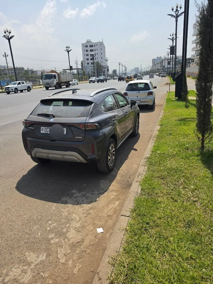 Suzuki Vitara Fronx Hybrid 2025 – photo 5
