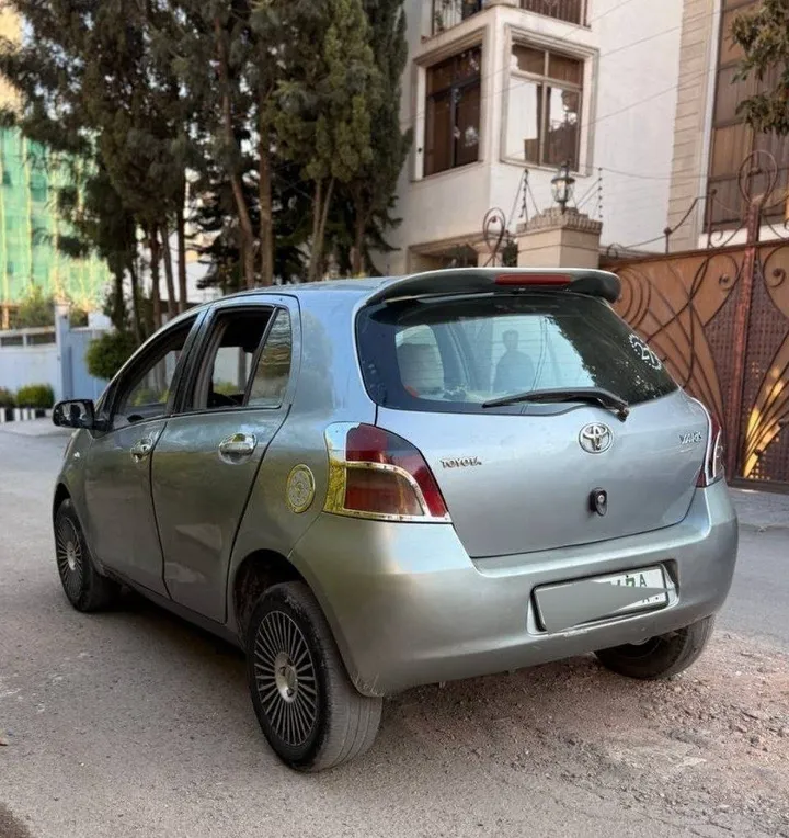Toyota Yaris Compact 2007 Manual – photo 6