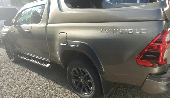 Toyota Hilux Invincible 2021 Diesel – photo 3