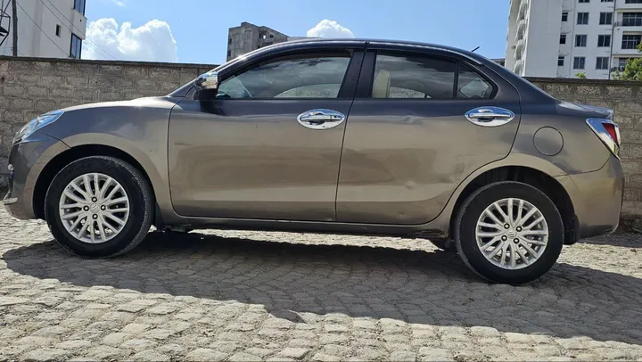Suzuki Dezire 2021 Automatic – photo 4