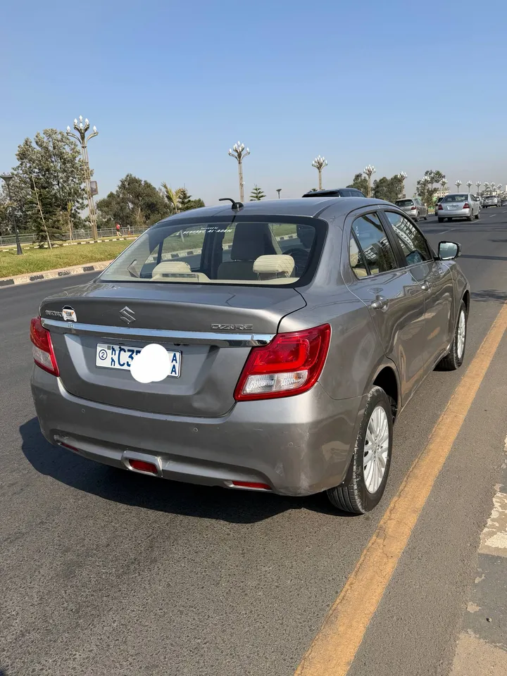 Suzuki Dzire 2022 Automatic – photo 10
