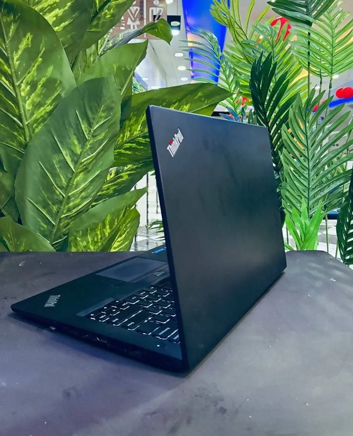 Lenovo ThinkPad T460s Touchscreen Laptop – photo 4