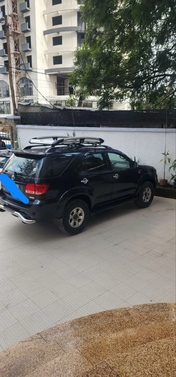 Toyota Fortuner 2006 Automatic 4WD – photo 3