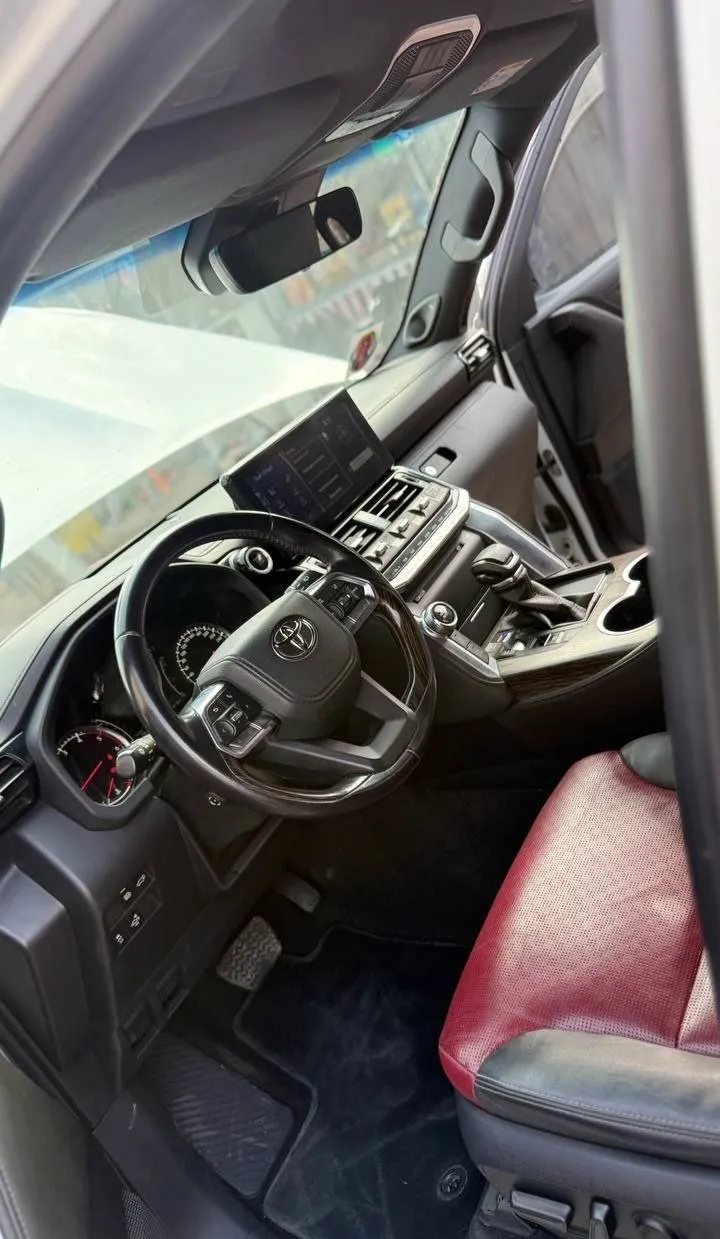 Toyota Land Cruiser VX-R 2022 – photo 8