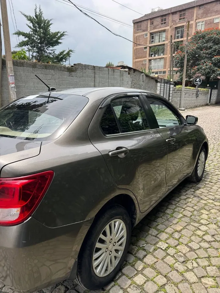 Suzuki Dzire 2021 Automatic 1.2L – photo 5