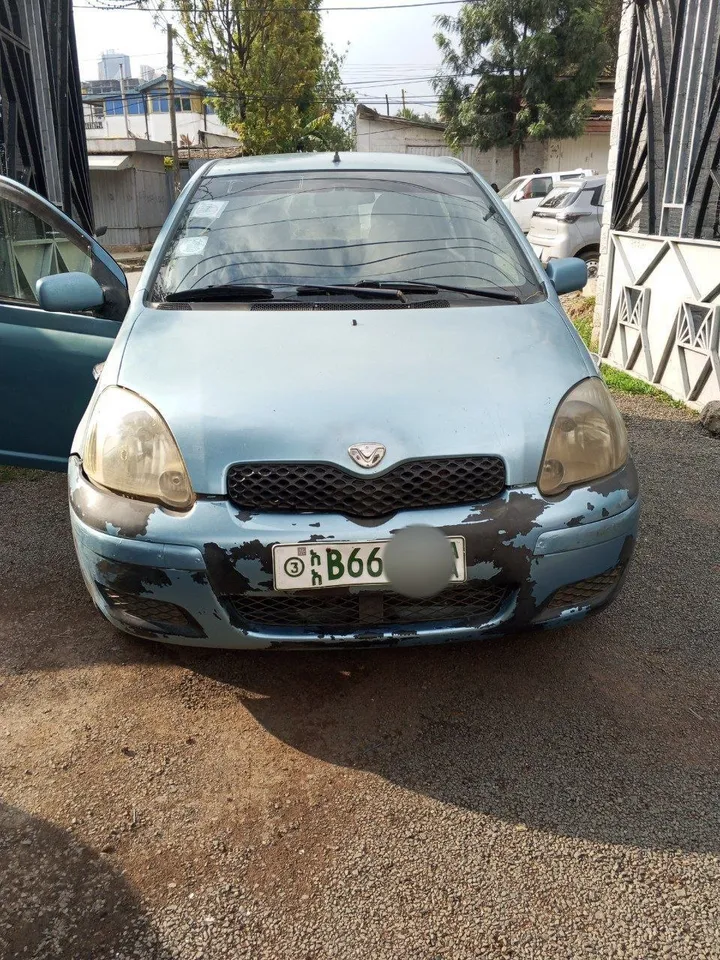Toyota Vitz 2002 – photo 4