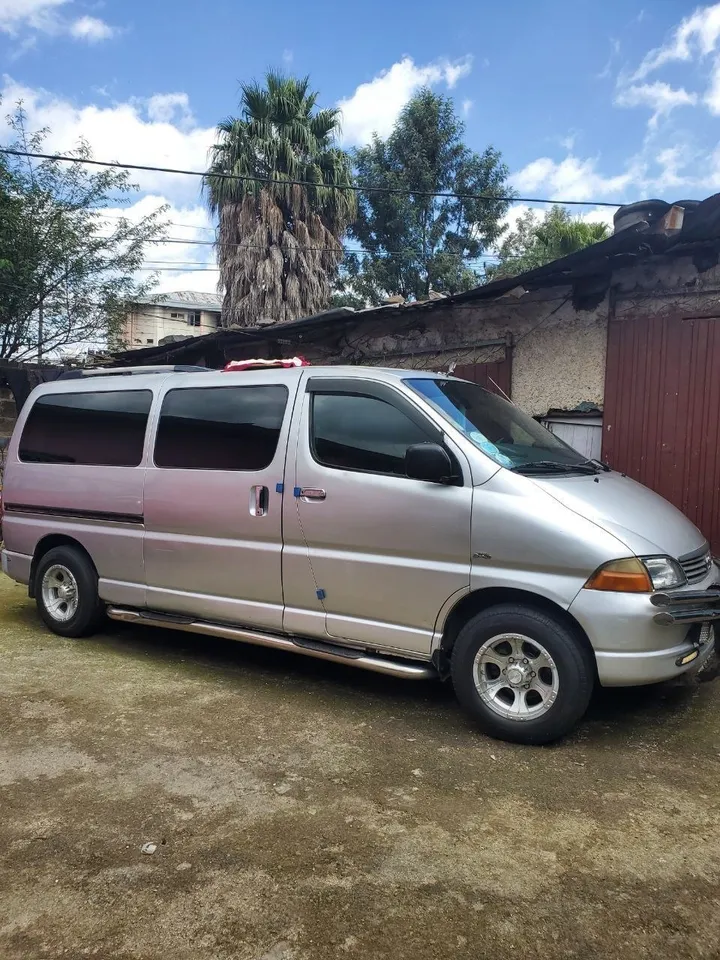 Toyota Dolphin D4D 2002 Manual – photo 6