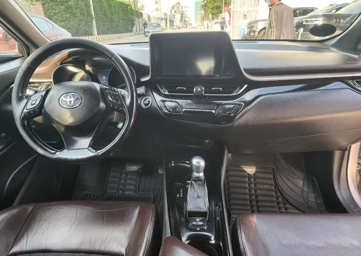 Toyota C-HR 2017 1.2T AWD – photo 8