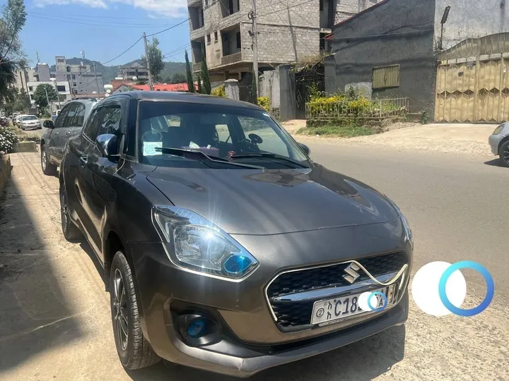 Suzuki Swift 2022 Automatic – photo 3