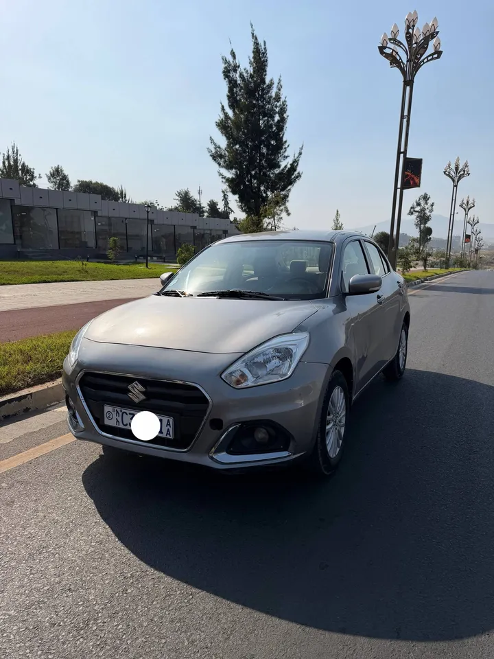 Suzuki Dzire 2022 Automatic – photo 4