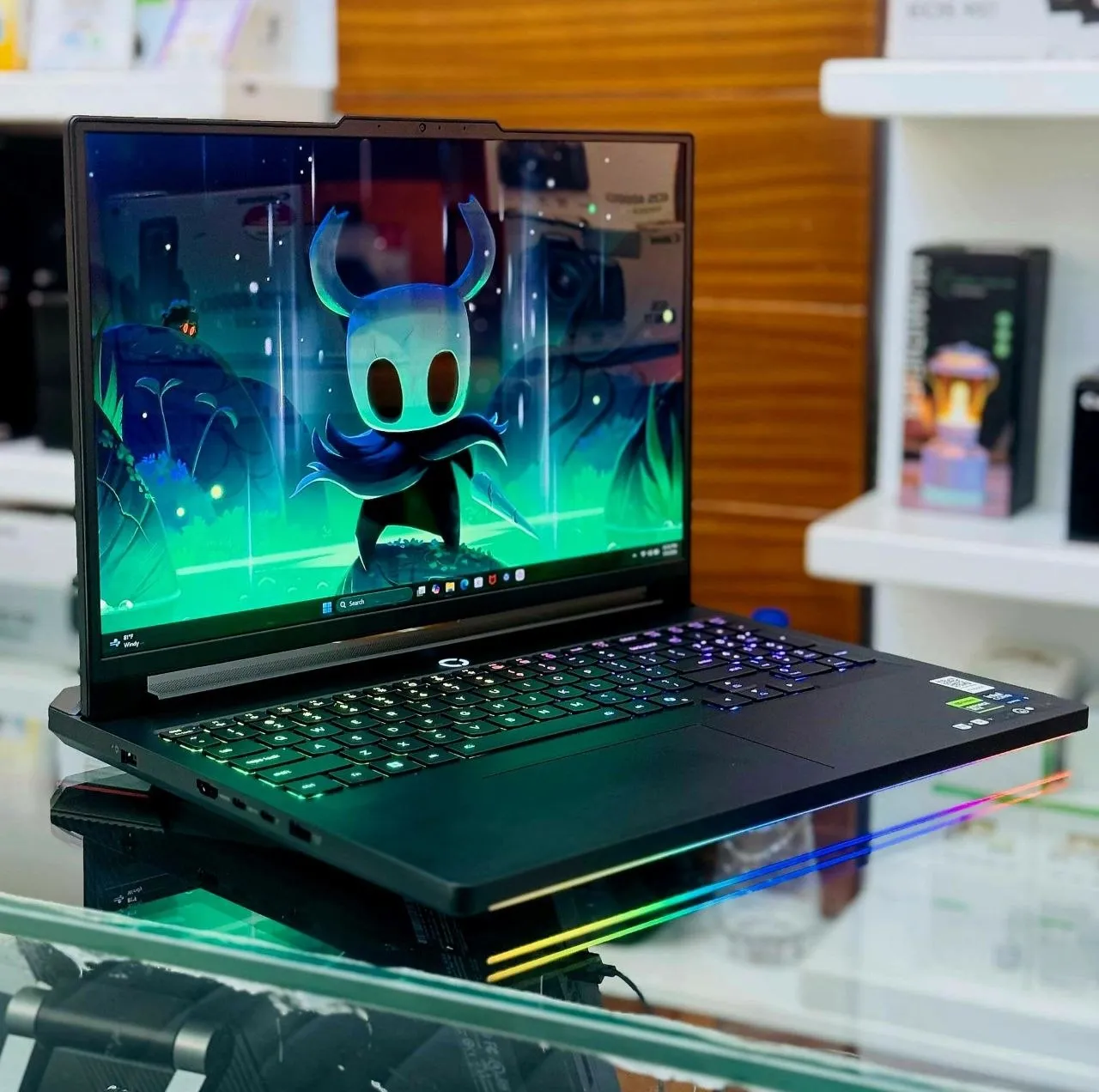 Lenovo Legion 7 RTX 5080 Laptop – photo 3