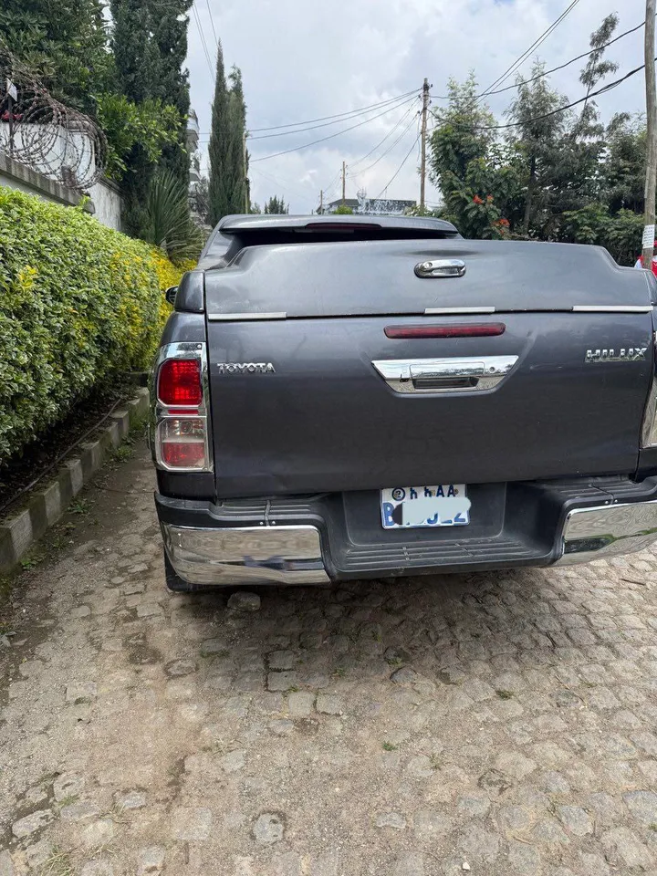 Toyota Hilux Revo King Cab 2019 – photo 3