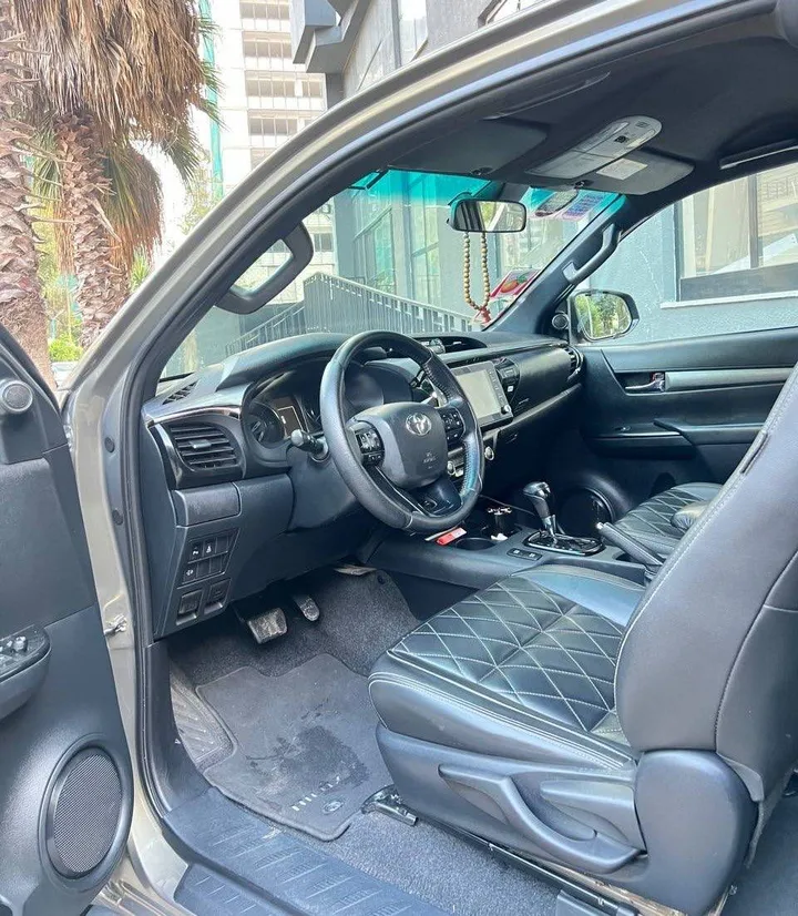 Toyota Hilux Invincible 2021 – photo 3