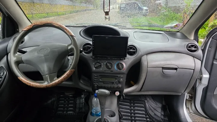 Toyota Vitz 2001 Automatic 1000CC – photo 8